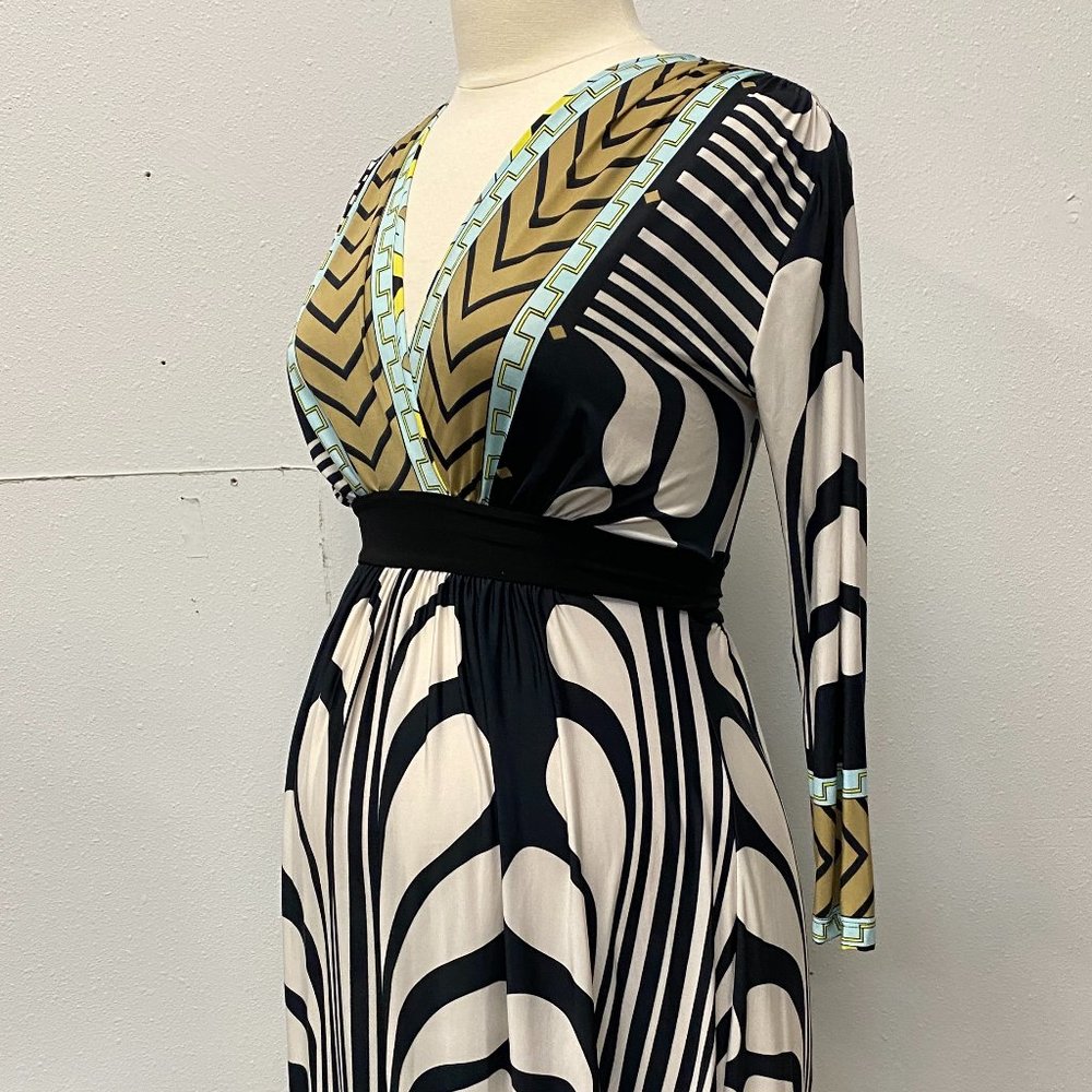 Olian V-Neck Maternity Dress